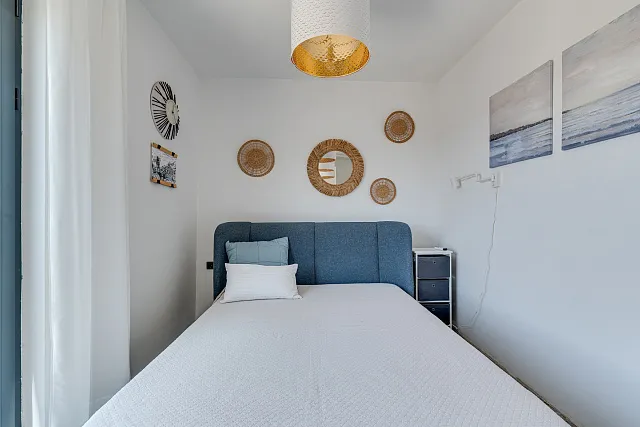 Modern three-bedroom apartment in the centre of Tivat with sea views