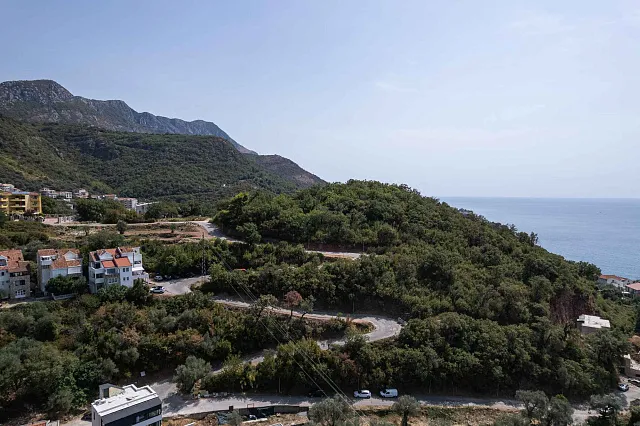 AN EXCLUSIVE INVESTMENT OPPORTUNITY NEAR KAMENOVO AND SVETI STEFAN
