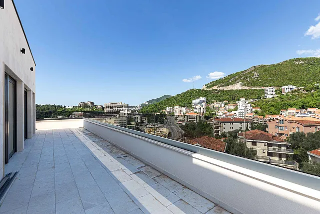 Penthouse in new building in Becici near the sea — photo 37