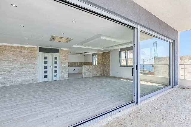 Penthouse in Ulcinj with sea view — photo 9