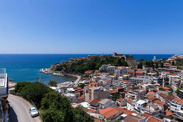 Penthouse in Ulcinj with sea view — photo 12