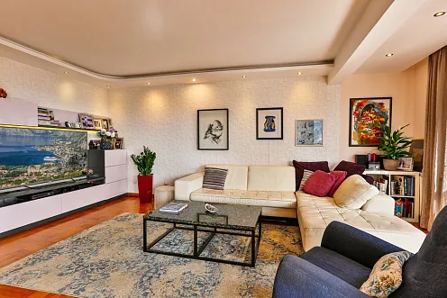 Spacious 3-Bedroom Duplex Apartment in Budva (Dubovica) – 156 m²