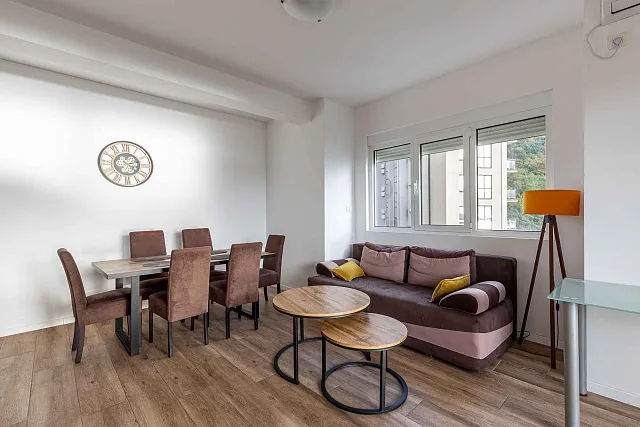 A bright and comfortable 65 m² apartment in Rafailovići — photo 5