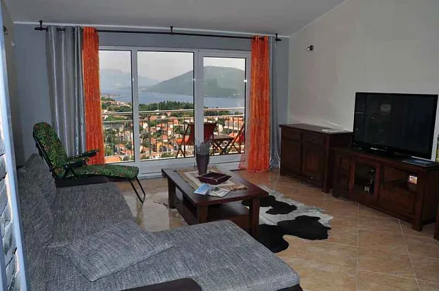 House in Herceg-Novi — photo 21