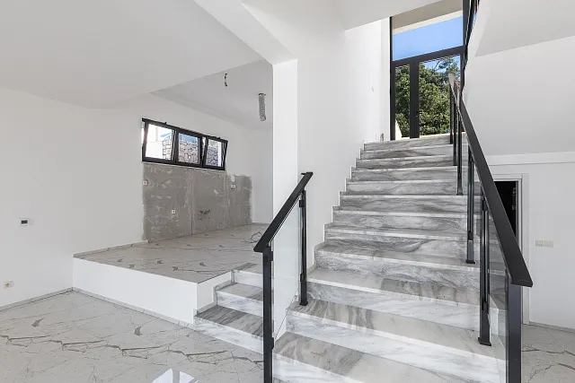 Exclusive Seafront Villa — photo 9