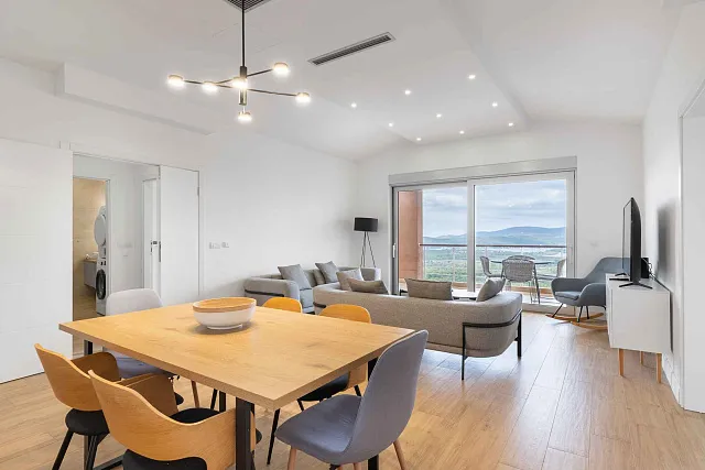 Luxury penthouse with spectacular sea views — photo 20