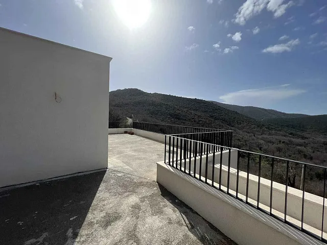 New villa with panoramic sea view in Buljarica — photo 11