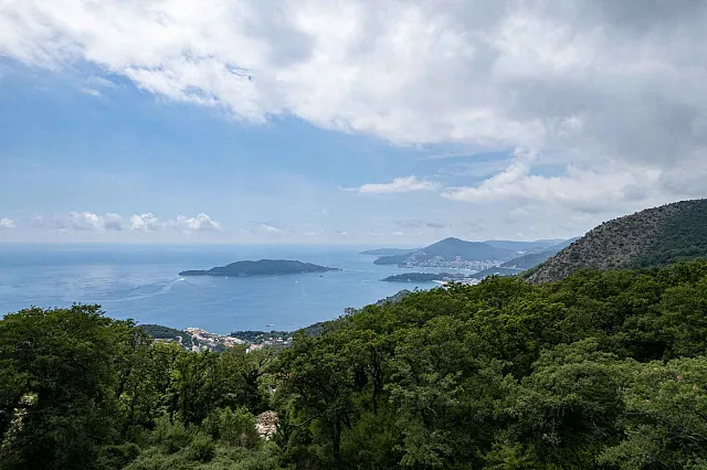 Land plot 2414 m² – Kuljače, Budva | UTU for 4 tourist buildings