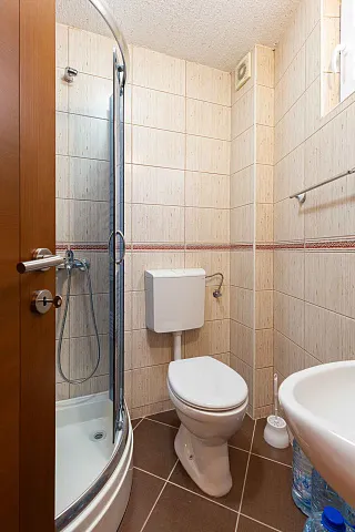 Apartment with 2 bedrooms in Bečići — photo 18