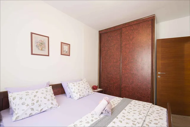 Spacious house in Budva — photo 22