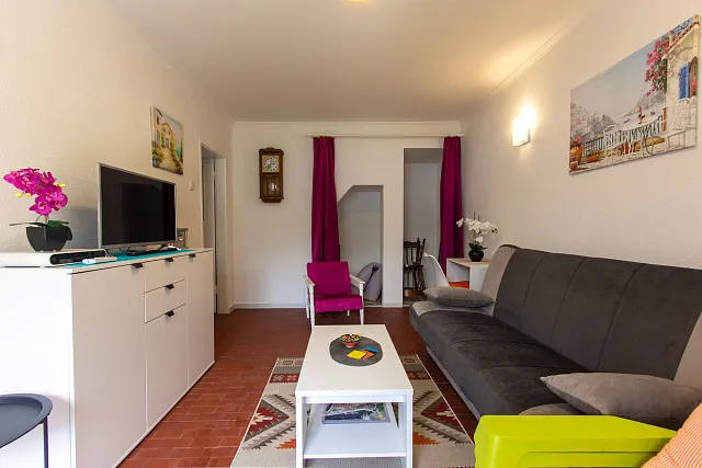 Townhouse by the sea in Dobrota — photo 14