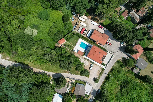 Urbanized plot of land for sale with a total area of 1,267 m²