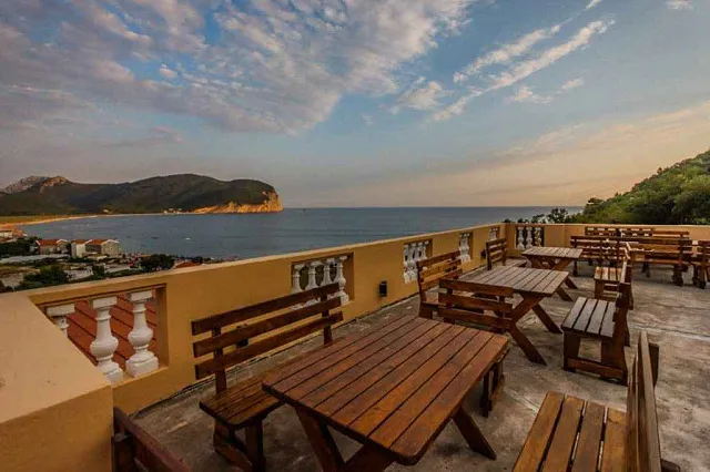 Hotel in Buljarice — photo 6