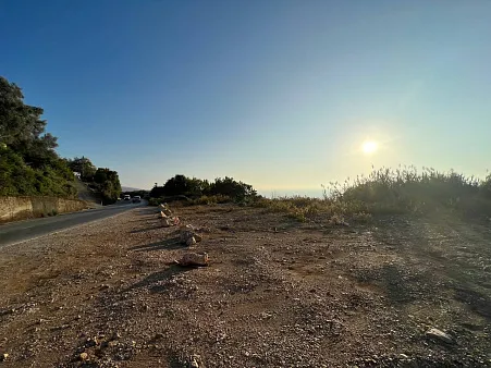 Plot of land with sea view in Pechurice