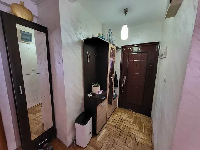 Apartment with a spacious terrace in a quiet location in Budva — photo 7