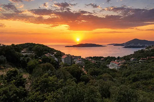 AN EXCLUSIVE INVESTMENT OPPORTUNITY NEAR KAMENOVO AND SVETI STEFAN — photo 2