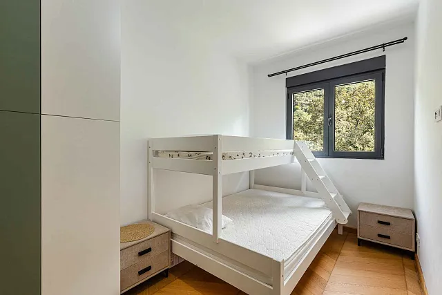 Three bedroom apartment with panoramic views of Sveti Stefan — photo 9