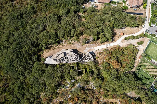 7,715 m² Land with Structures and Unfinished Construction near Sveti Stefan — photo 19