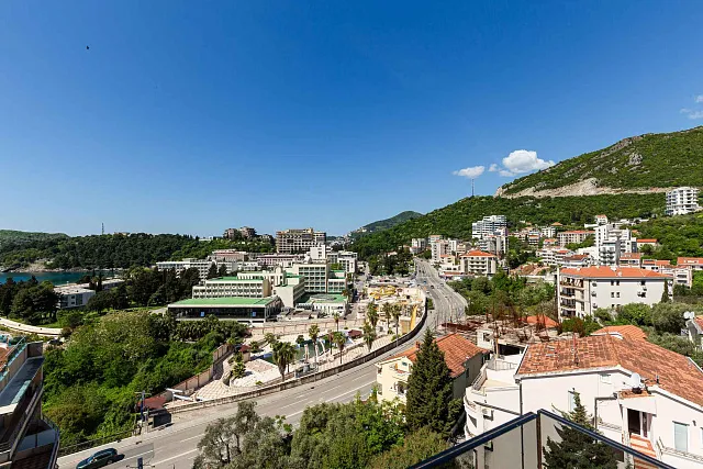 Penthouse in new building in Becici near the sea — photo 39