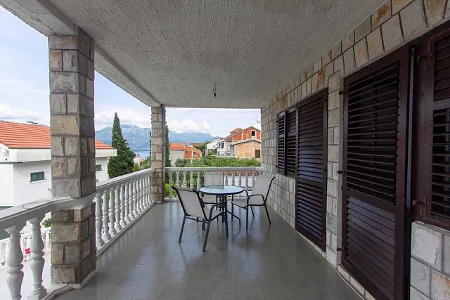 House in the picturesque area of ​​Krasici, ideal for comfortable living and relaxation — photo 12
