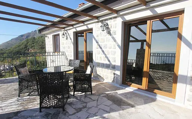 Rustic style villa with seaview — photo 27