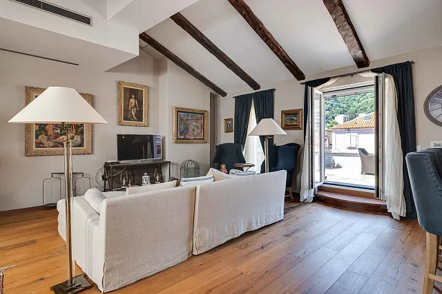 Charming duplex apartment in the heart of the old town of Budva — photo 9