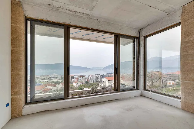Luxury villa with panoramic views over Porto Montenegro — photo 10