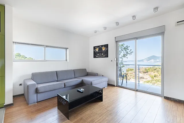 One-bedroom apartment in a complex with a swimming pool in Pržno