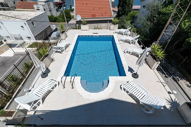 Spacious house with sea views in the picturesque area of ​​Djurashevichi — photo 29