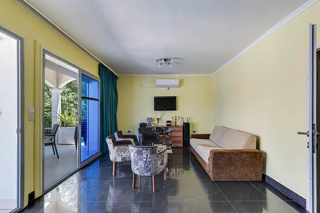 Spacious house with sea views in the picturesque area of ​​Djurashevichi — photo 22