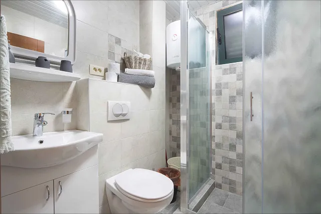Spacious house in Budva — photo 20