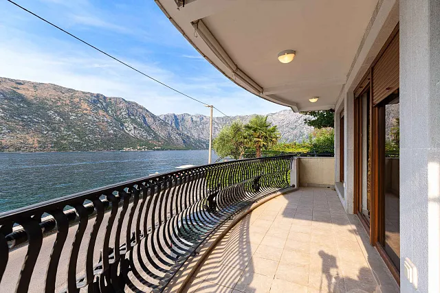 For sale three bedroom apartment in Stoliv on the first line to the sea — photo 9