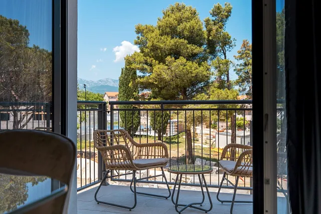 ATTRACTIVE APARTMENT IN LUŠTICA – AN EXCELLENT INVESTMENT OPPORTUNITY