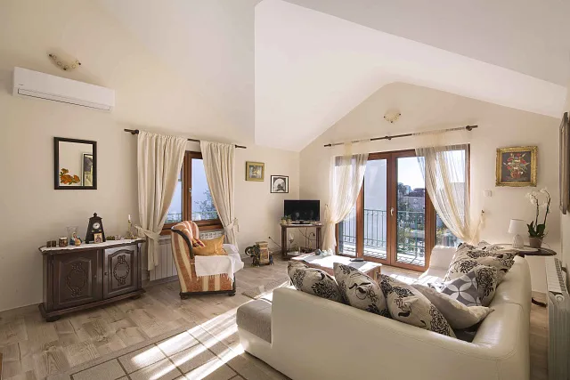Spacious house in Budva — photo 25