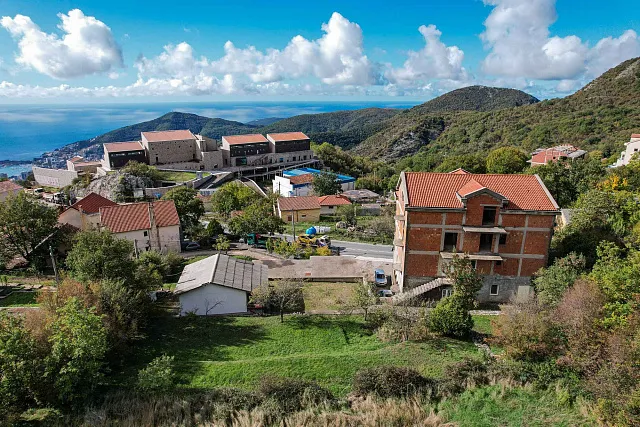 Urbanized Plot with Sea View and Own Water Source – Lapčići, 1,000 m² — photo 12