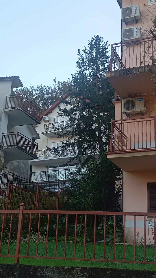 House on the 2 line in Stoliv