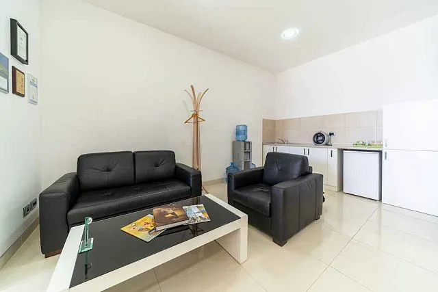 Modern office space in TQ Plaza Budva with sea view — photo 7