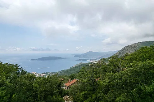 Land plot 2414 m² – Kuljače, Budva | UTU for 4 tourist buildings