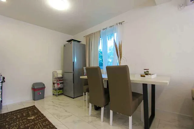 For sale two-storey house in Dobra Voda near the sea — photo 11