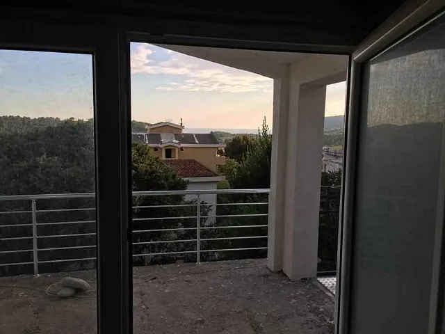Three-story family house — photo 17