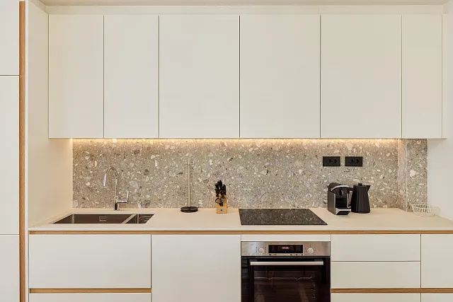 LUXURIOUS TWO BEDROOM APARTMENT — photo 15