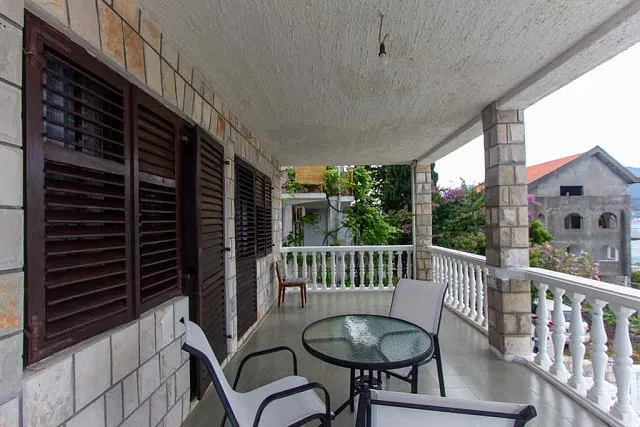 House in the picturesque area of ​​Krasici, ideal for comfortable living and relaxation — photo 13