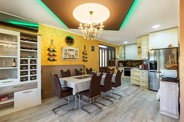 Отличная вилла в центре Герцег-Нови — photo 12