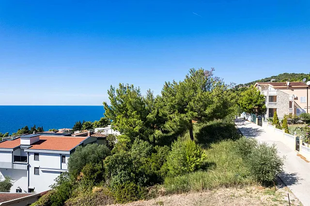 Sea-view land plot in Šušanj, 150 m from the beach — 950 m² — photo 16