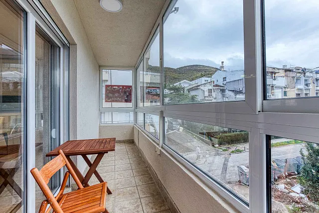 Apartment with 2 bedrooms in Bečići — photo 10
