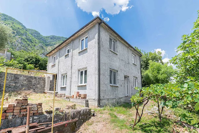 House Škaljari 106 m² 