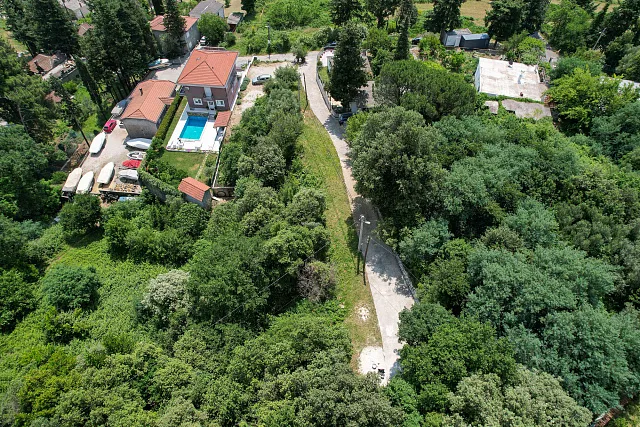 Urbanized plot of land for sale with a total area of 1,267 m² — photo 5