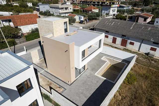 Modern House in Bar with Terrace and 3 Bedrooms — photo 29