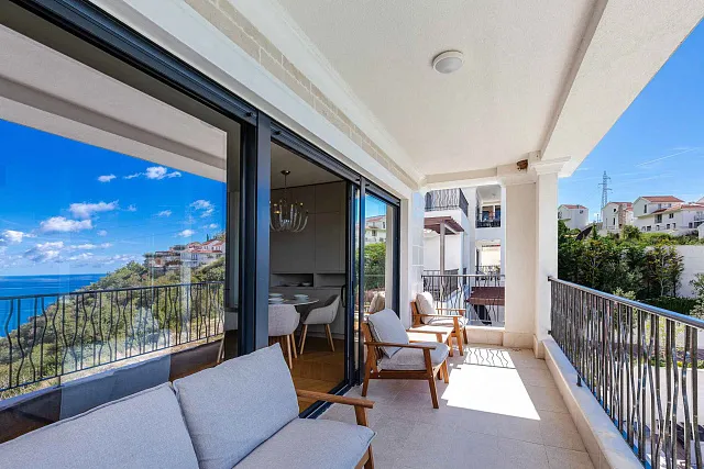 Three bedroom apartment with panoramic views of Sveti Stefan — photo 6