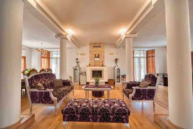 Luxury Villa with Endless Opportunities — photo 8